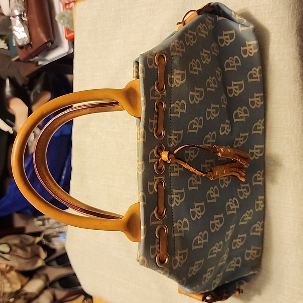 VINTAGE DOONEY AND BURKE HANDBAG